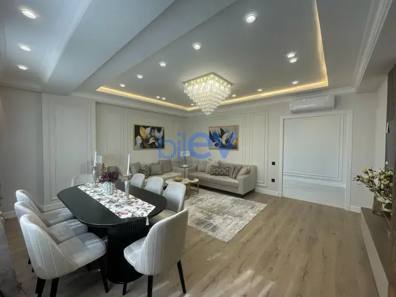 Satış 3 otaqlı Yeni Tikili bina evi  140m², Bakı