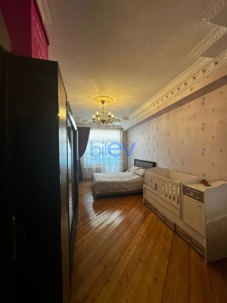 Satış 4 otaqlı Yeni Tikili bina evi  192m², Bakı