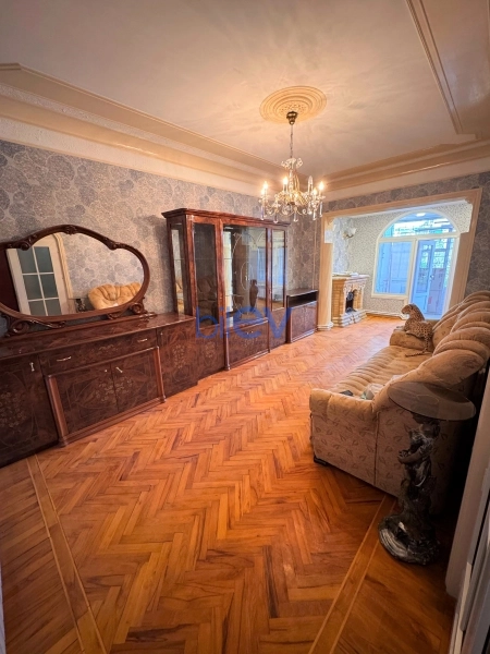 Kirayə (aylıq) 2 otaqlı Köhnə Tikili  75m², Bakı