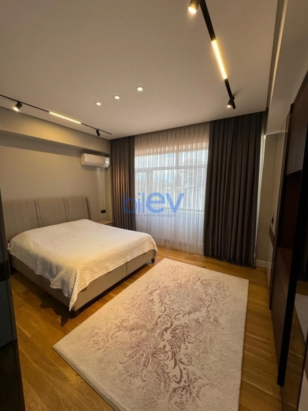 Satış 5 otaqlı Yeni Tikili bina evi  265m², Bakı