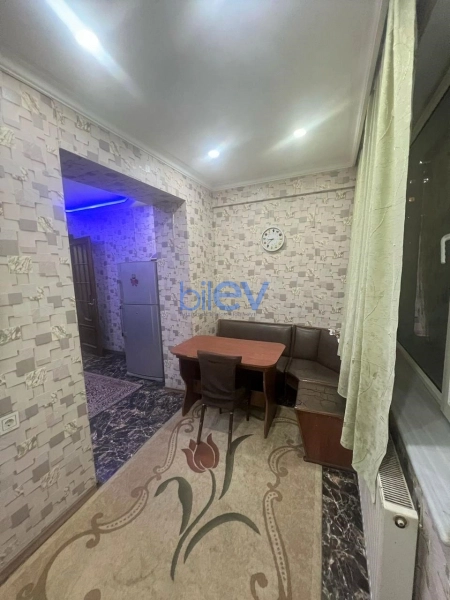 Kirayə (aylıq) 3 otaqlı Köhnə Tikili  92m², Bakı