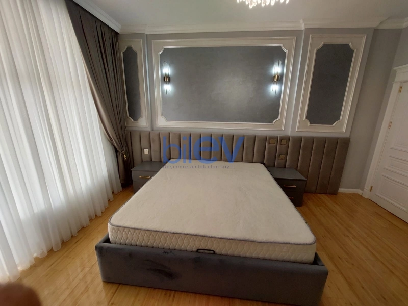 Satış 4 otaqlı Köhnə Tikili bina evi  215m², Bakı