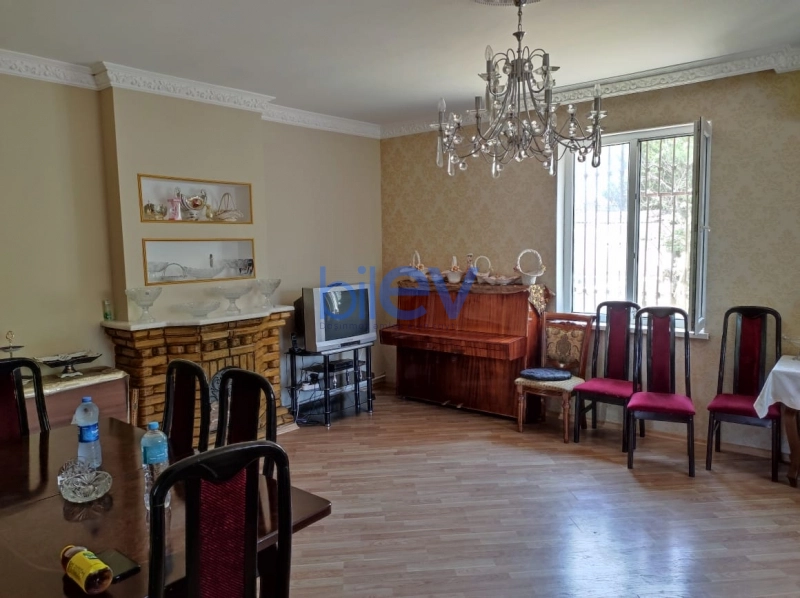 Satış 6 otaqlı Bağ evi  200m², Bakı