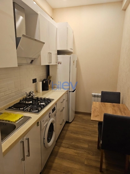 Aylıq Kirayə 3 otaqlı Yeni Tikili  90m², Bakı