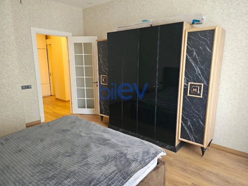 Aylıq Kirayə 3 otaqlı Yeni Tikili  90m², Bakı