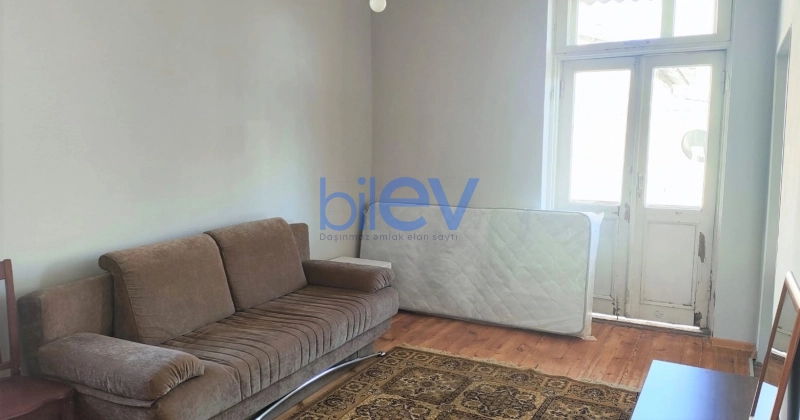 Satış 1 otaqlı Köhnə Tikili bina evi  32m², Bakı
