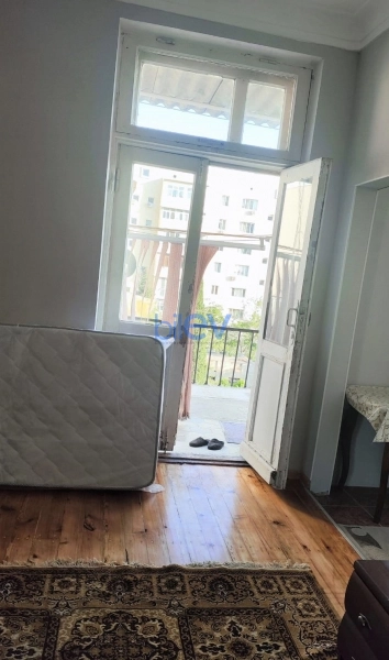 Satış 1 otaqlı Köhnə Tikili bina evi  32m², Bakı