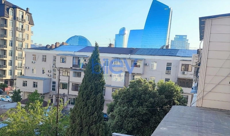 Satış 1 otaqlı Köhnə Tikili bina evi  32m², Bakı