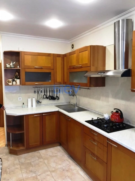 Aylıq Kirayə 2 otaqlı Yeni Tikili bina evi  80m², Bakı