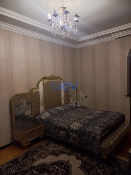 Satış 5 otaqlı Həyət evi  200m², Bakı