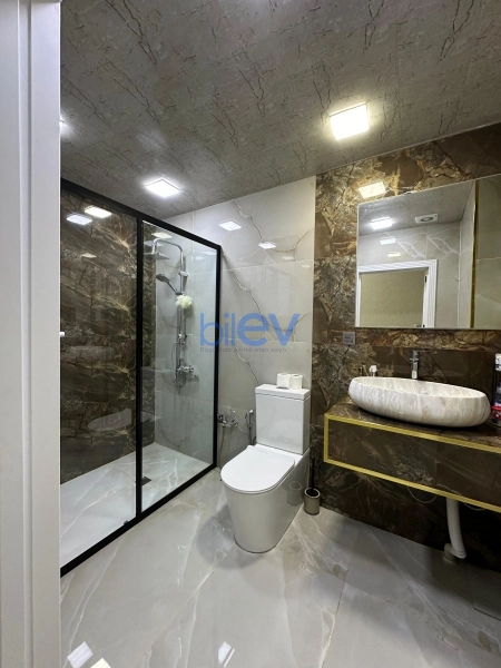 Satış 2 otaqlı Yeni Tikili bina evi  72m², Bakı