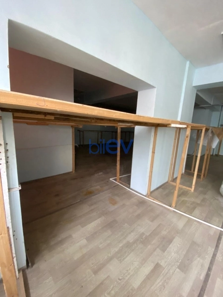 Aylıq Kirayə 3 otaqlı Obyekt  240m², Bakı
