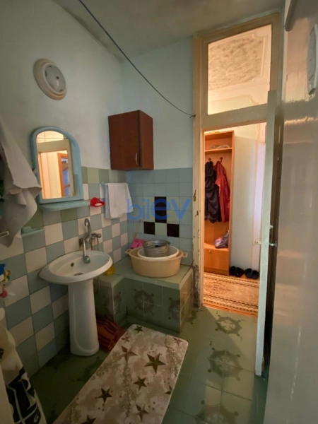 Satış 2 otaqlı Köhnə Tikili  52m², Bakı
