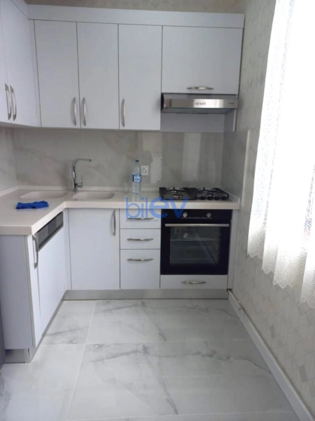 Aylıq Kirayə 4 otaqlı Yeni Tikili bina evi  128m², Bakı