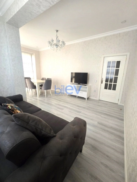 Aylıq Kirayə 4 otaqlı Yeni Tikili bina evi  128m², Bakı