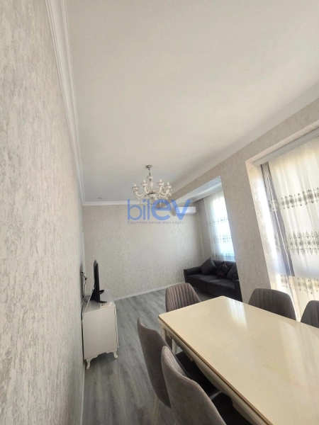 Aylıq Kirayə 4 otaqlı Yeni Tikili bina evi  128m², Bakı