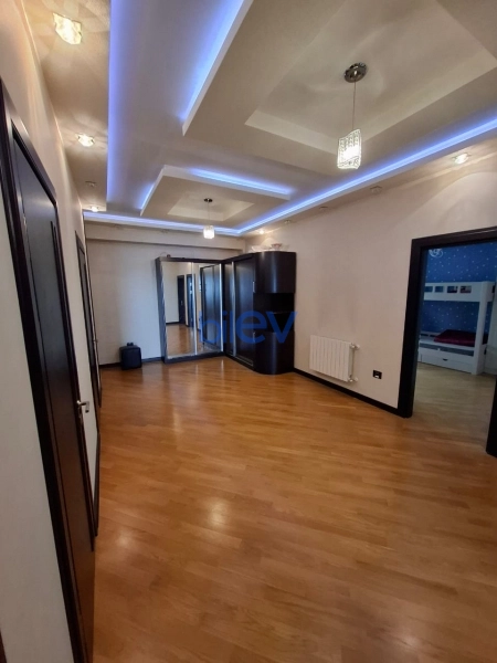 Satış 3 otaqlı Yeni Tikili bina evi  125m², Bakı