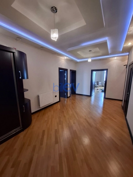 Satış 3 otaqlı Yeni Tikili bina evi  125m², Bakı