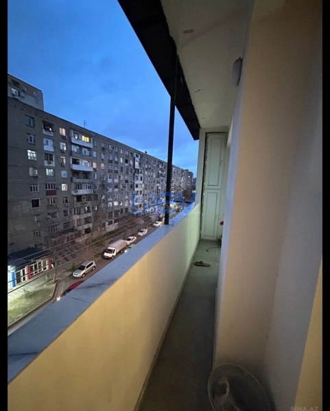 Satış 5 otaqlı Köhnə Tikili bina evi  110m², Bakı