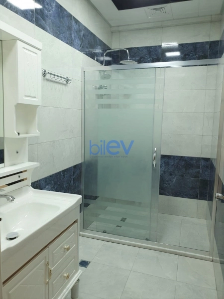 Aylıq Kirayə 3 otaqlı Yeni Tikili bina evi  126m², Bakı
