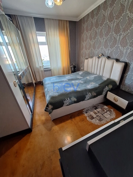 Satış 5 otaqlı Köhnə Tikili bina evi  111m², Bakı