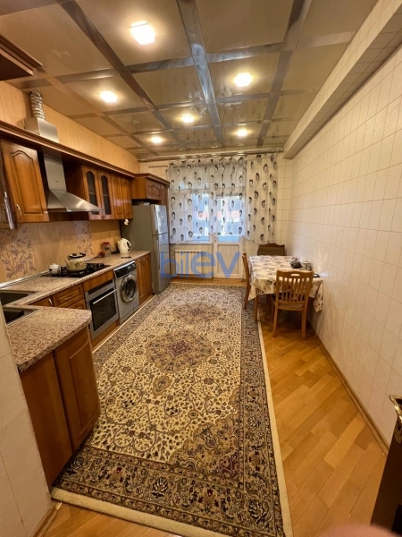 Aylıq Kirayə 3 otaqlı Yeni Tikili bina evi  151m², Bakı