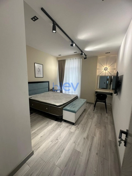Aylıq Kirayə 2 otaqlı Yeni Tikili bina evi  85m², Bakı