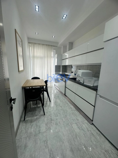 Aylıq Kirayə 2 otaqlı Yeni Tikili bina evi  85m², Bakı