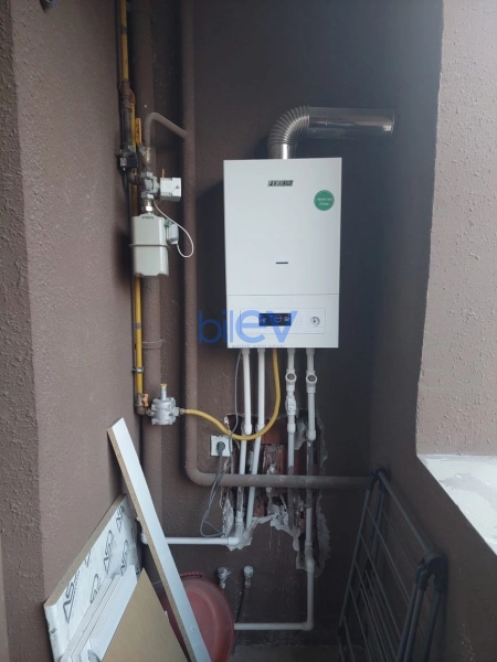 Aylıq Kirayə 4 otaqlı Yeni Tikili bina evi  97m², Bakı