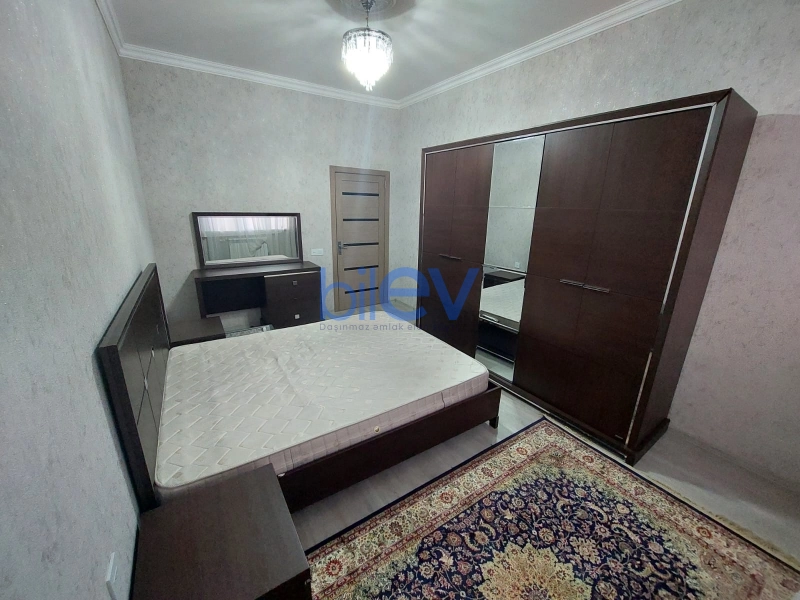 Aylıq Kirayə 4 otaqlı Yeni Tikili bina evi  97m², Bakı