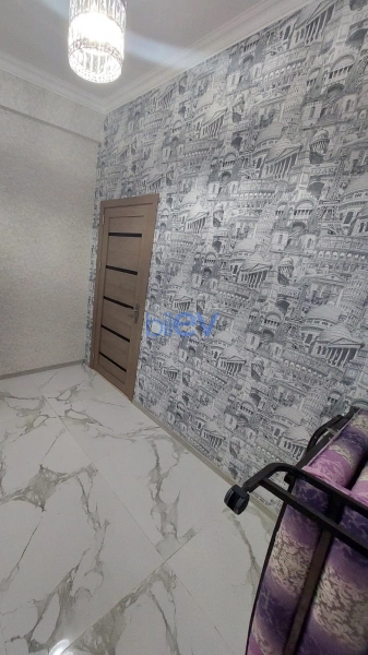 Aylıq Kirayə 4 otaqlı Yeni Tikili bina evi  97m², Bakı