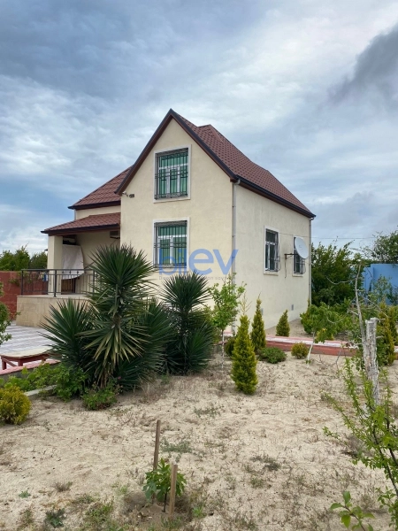 Günlük Kirayə 4 otaqlı Bağ evi  1200m², Sumqayıt