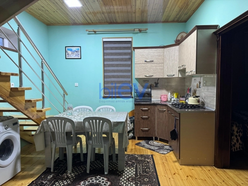Günlük Kirayə 4 otaqlı Bağ evi  1200m², Sumqayıt