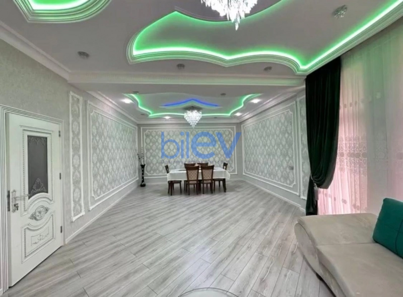 Satış 9 otaqlı Villa  700m², Bakı
