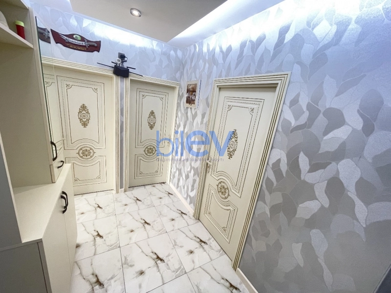 Satış 4 otaqlı Köhnə Tikili bina evi  110m², Bakı