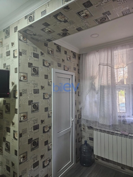 Satış 6 otaqlı Köhnə Tikili bina evi  155m², Bakı
