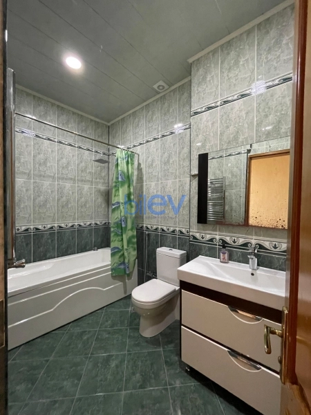 Satış 3 otaqlı Yeni Tikili  140m², Bakı
