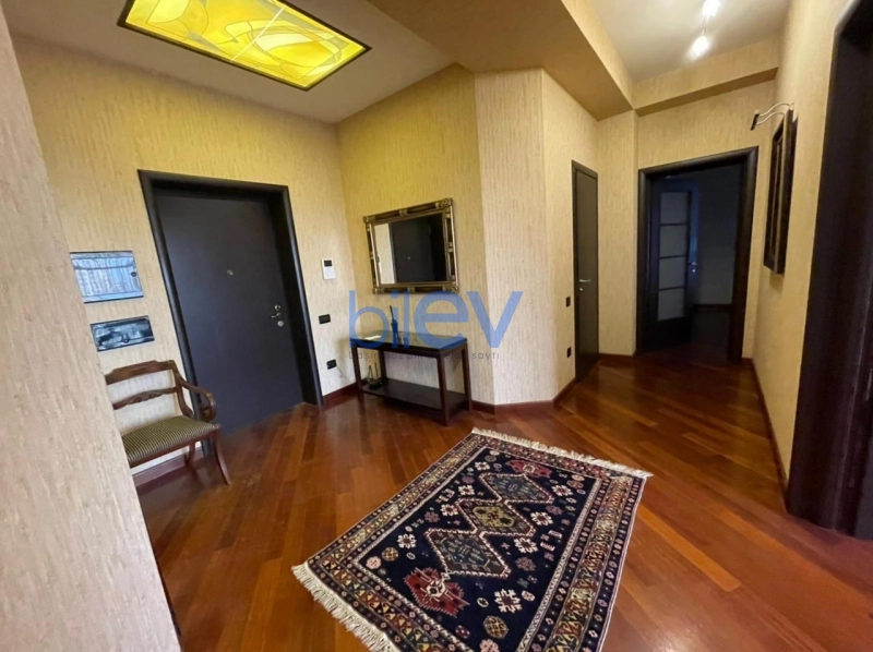 Aylıq Kirayə 2 otaqlı Yeni Tikili bina evi  115m², Bakı