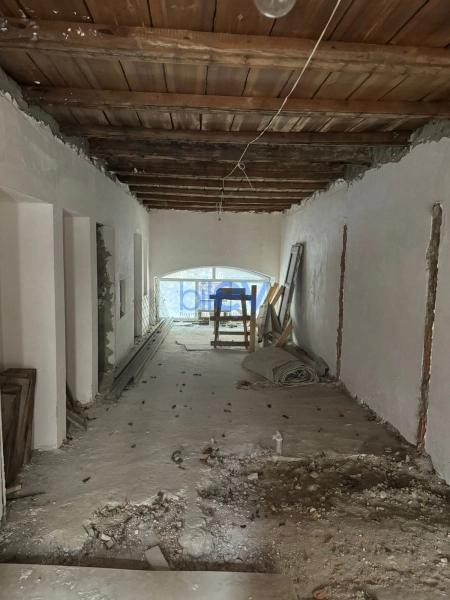 Satış 1 otaqlı Obyekt  42m², Bakı