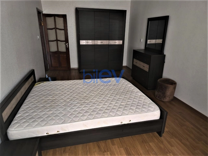Aylıq Kirayə 3 otaqlı Köhnə Tikili bina evi  80m², Bakı