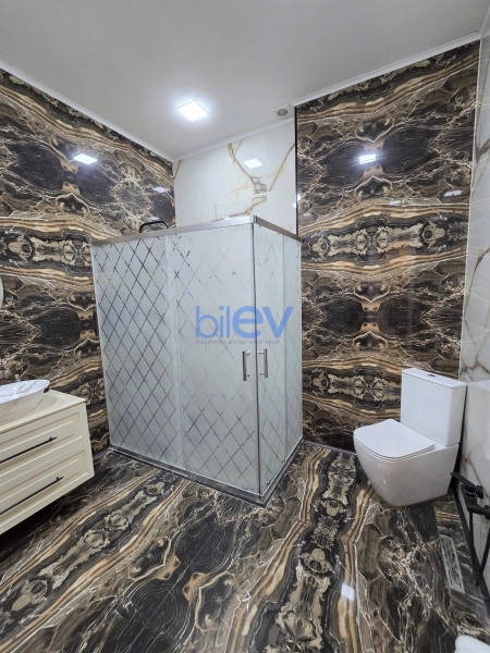 Aylıq Kirayə 3 otaqlı Yeni Tikili bina evi  130m², Bakı