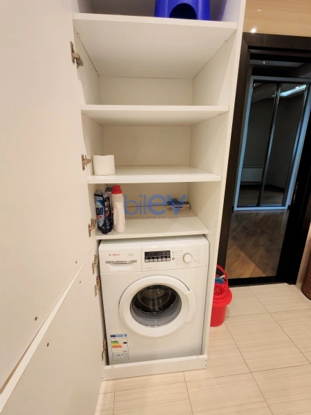 Aylıq Kirayə 4 otaqlı Yeni Tikili bina evi  176m², Bakı