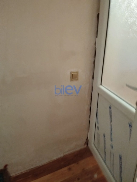 Satış 3 otaqlı Köhnə Tikili bina evi  70m², Samux
