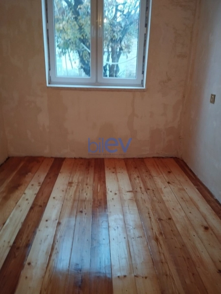 Satış 3 otaqlı Köhnə Tikili bina evi  70m², Samux