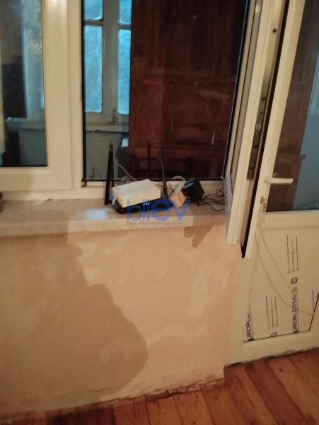 Satış 3 otaqlı Köhnə Tikili bina evi  70m², Samux