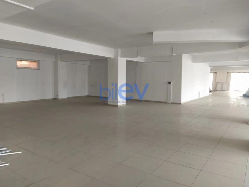 Aylıq Kirayə 4 otaqlı Obyekt  1800m², Bakı