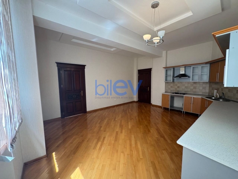 Aylıq Kirayə 4 otaqlı Yeni Tikili bina evi  150m², Bakı