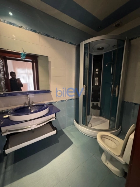 Aylıq Kirayə 4 otaqlı Yeni Tikili bina evi  150m², Bakı