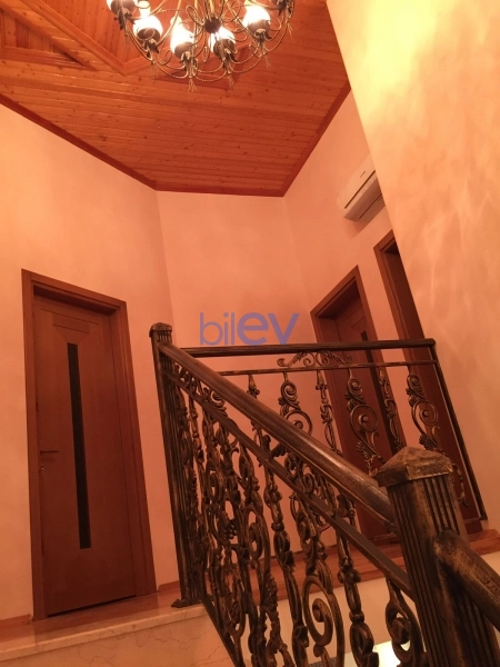 Satış 5 otaqlı Bağ evi  250m², Bakı