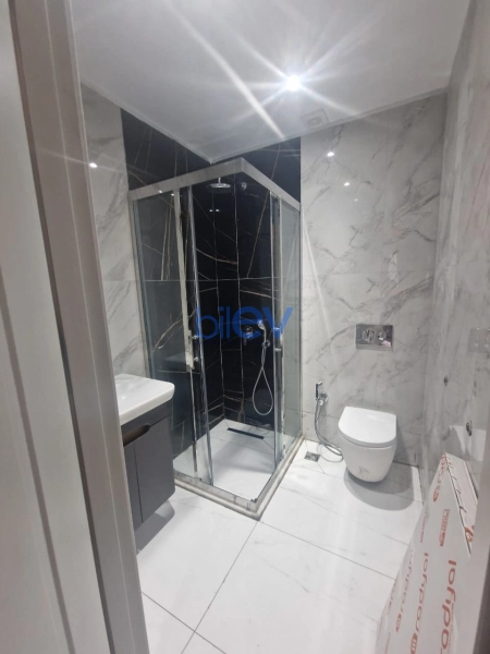 Aylıq Kirayə 3 otaqlı Yeni Tikili bina evi  88m², Bakı